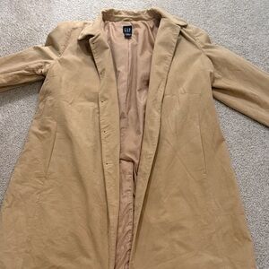 GAP Women's Classic Tan Trench Coat